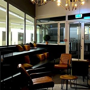 Meet your Posher, Mark